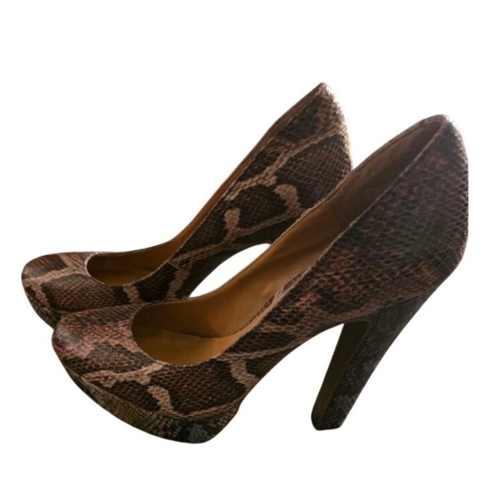 Women's Cosmopolitan Snake Print Platform Heels‎